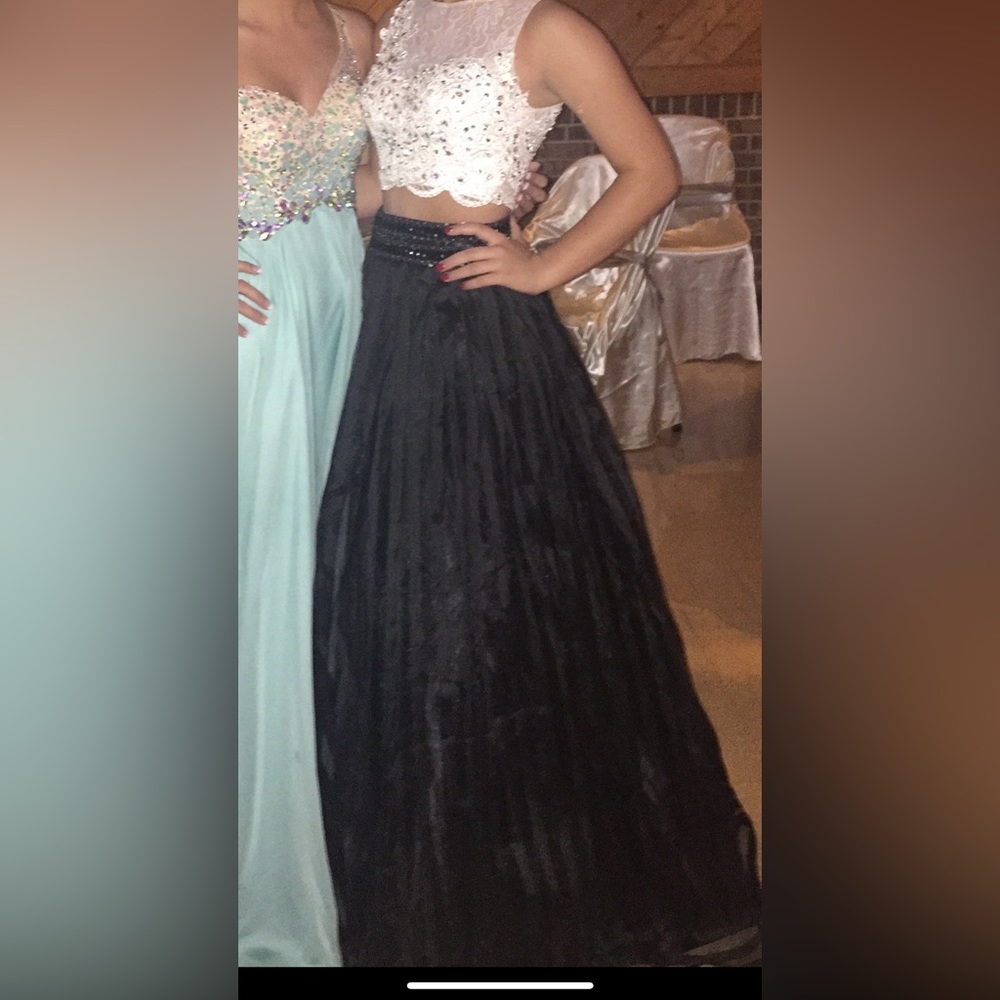 Rachel Allan Prom/Pageant Dress. Back of dress is keyhole.
